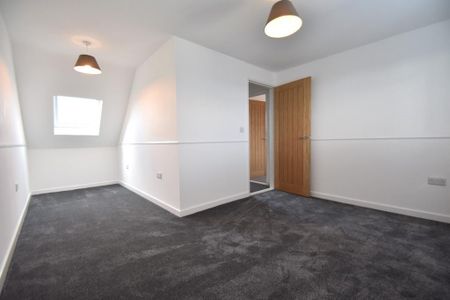 4 bedroom bungalow to rent - Photo 2