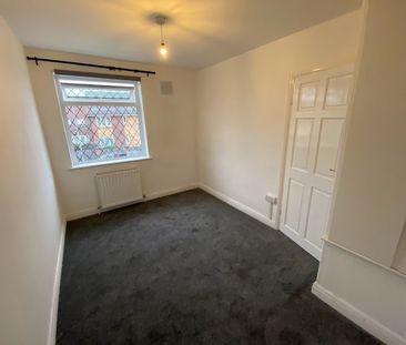 2 Bed Terraced House, Longroyd Street North, LS11 - Photo 5
