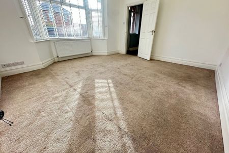 Ensbury Avenue - Photo 2