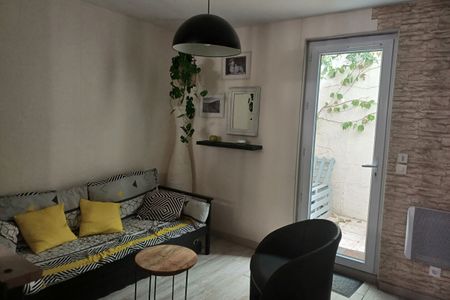 Appartement Sete 3 pièce(s) MEUBLE - - Photo 3