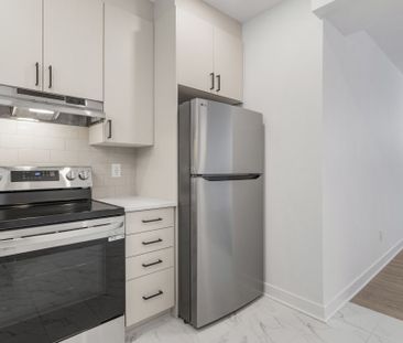 For Lease - 802 Ninaatik Place Unit# B, Blossom Park - Airport and ... - Photo 2