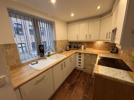 Tannery Mews, Lawrence Street - P10952 - Photo 2