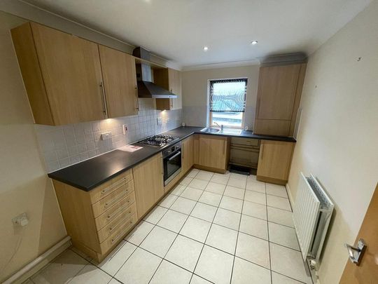 2 bedroom flat to rent - Photo 1