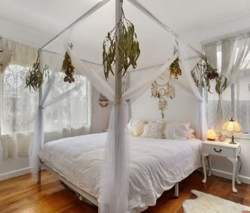 Family Home - Photo 5