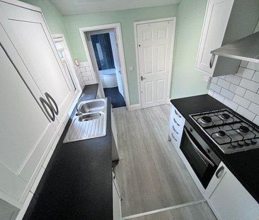 3 bedroom apartment to rent - Photo 6