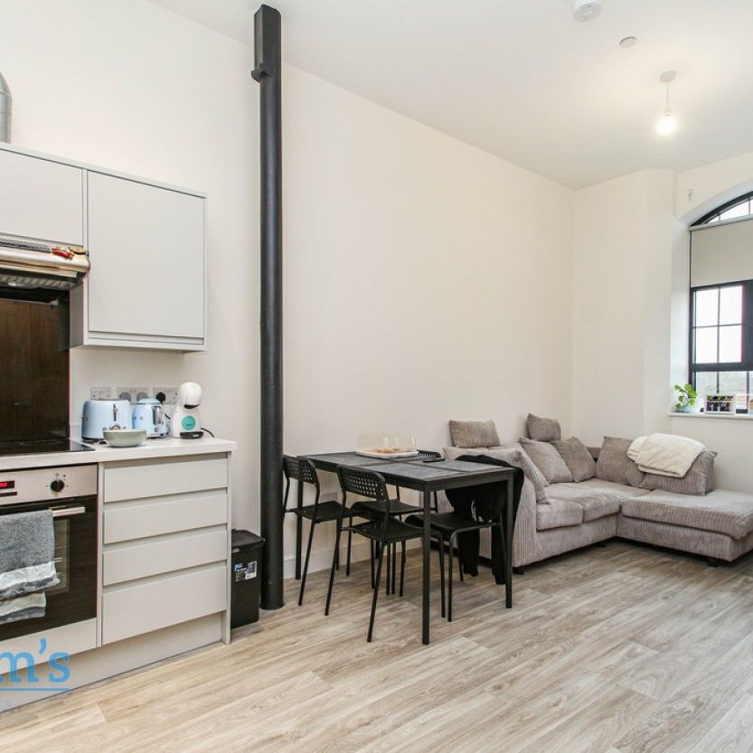 1 bed Apartment for Rent - Photo 1