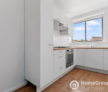 Delightful 1 bedroom - Photo 5