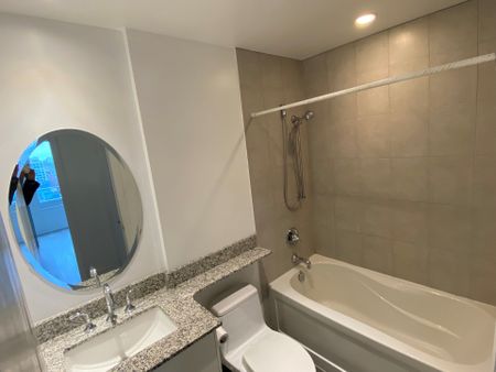 For Lease - 35 Balmuto Street Unit# 1603, Toronto, Ontario - Photo 5