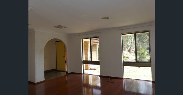 GREAT LOCATION PLEASANT FAMILY HOME - Photo 1