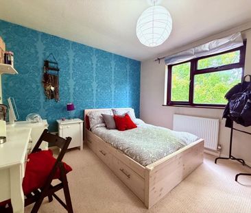 3 bedroom end of terrace house to rent - Photo 5