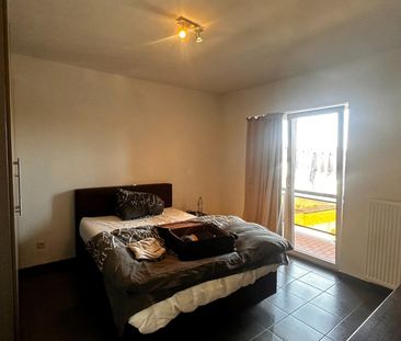 Appartement met terras en garage te Lokeren - Foto 4