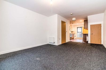 3 Bed Terraced House, Cooke Place, M5 - Photo 4