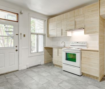 1728 Rue Dufresne, H2K 3K2, H2K 3K2, Montréal - Photo 2