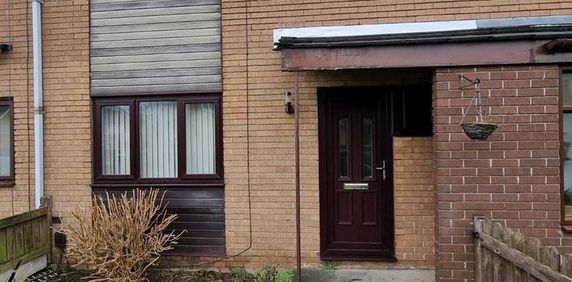 3 bedroom terraced house to rent - Photo 2
