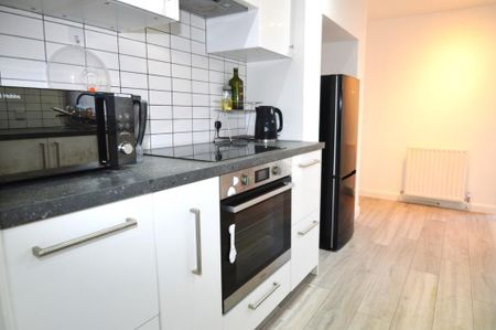 1 bedroom ground floor flat to rent - Photo 4