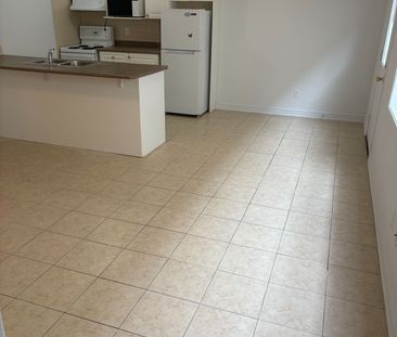 For Lease - 1898 Danforth Avenue Unit# 303, Toronto, Ontario - Photo 1