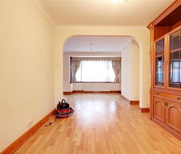 3 bedroom terraced house to rent - Photo 3