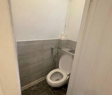 4 bedroom flat share to rent - Photo 6