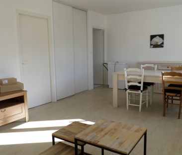 Location Appartement 2 pièces 43m² LA ROCHE SUR YON 85000 - Photo 1