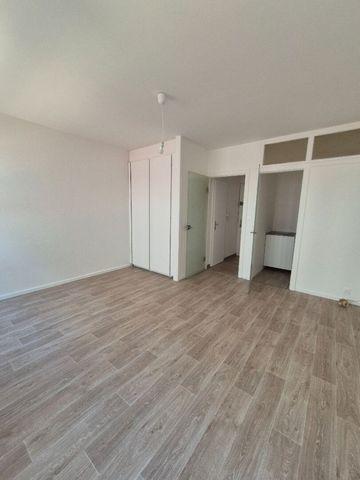 Appartement 1 pièce à Metz-Gare - Photo 2