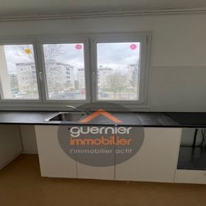 Location Appartement 6 pièces 105m² - Photo 2