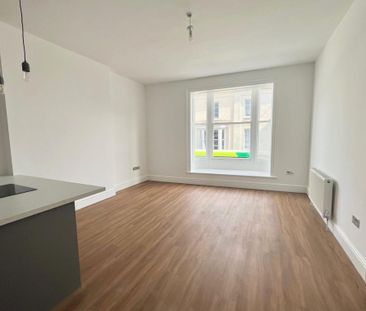 3 bedroom apartment to rent - Photo 2