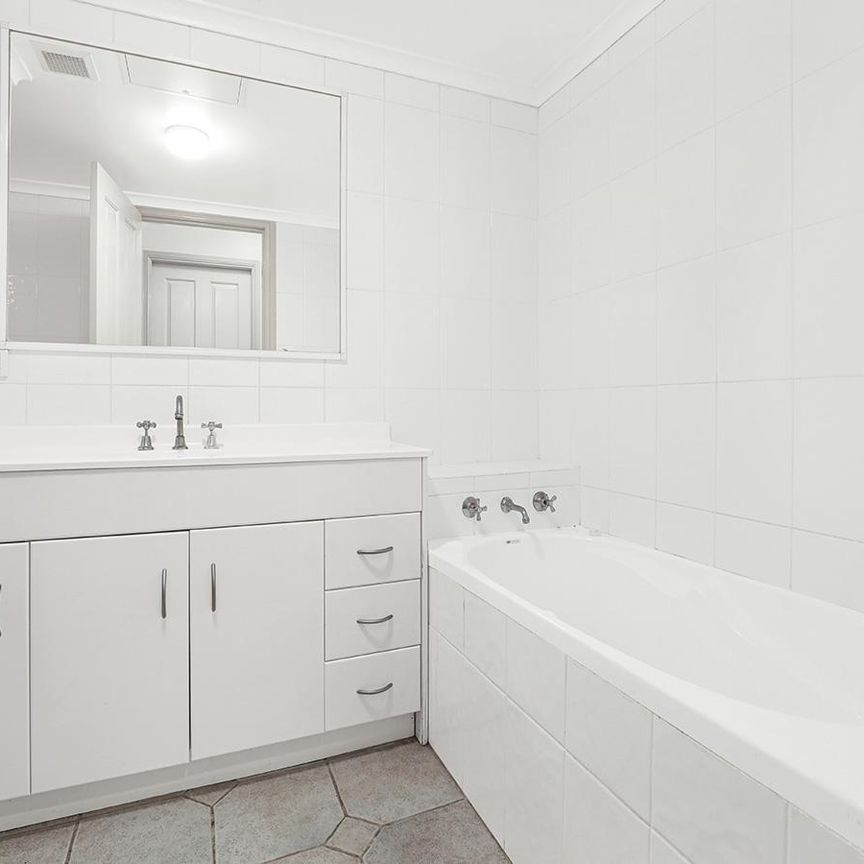 57/7 Regent Street, Wollongong NSW 2500, Wollongong - Photo 1