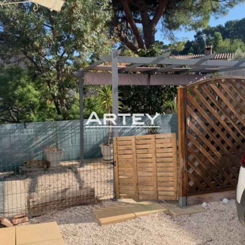 APPARTEMENT MEUBLE 3 PIECES - HYERES - Photo 1