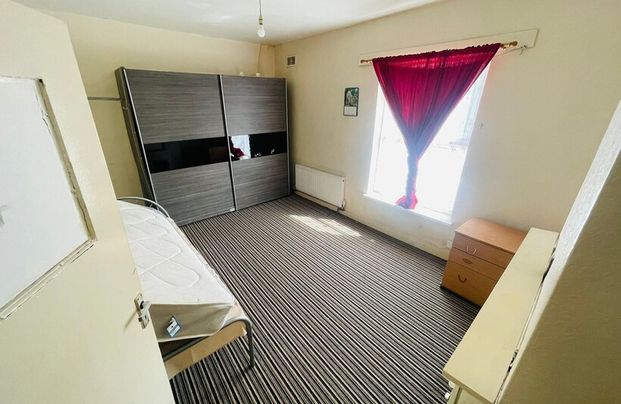 Vicar Street, Dudley, DY2 8RG - Photo 1