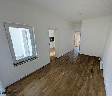 ++ wunderschöne 3,5-Raum Wohnung - mit Balkon, modernes Badezimmer ... - Photo 3