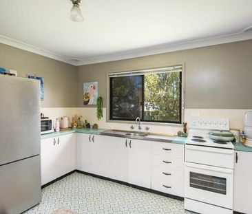 COASTAL COMFORT MEETS LAKESIDE LIFESTYLE - Photo 6