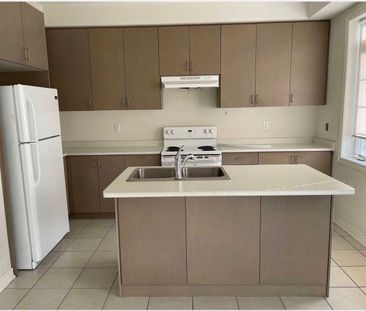 For Lease - 167 Roy Grove Way, Markham, Ontario - Photo 5