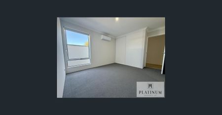 Brand-New Coastal Elegance: Modern 3-Bedroom Home in the Heart of Jindalee - Photo 4