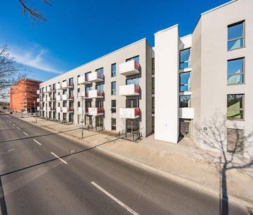 Nachmieter zum 01.04. für helle 2-Zimmer-Wohnung mit Balkon u. Dusc... - Photo 1