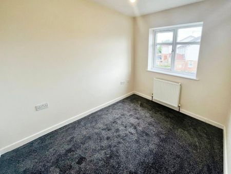 2 bedroom semi-detached house to rent - Photo 2