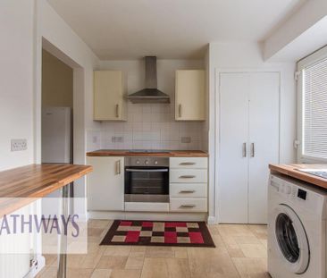 3 bedroom flat to rent - Photo 1