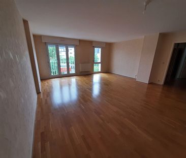 Location Appartement 3 pièces 86m² ST MALO 35400 - Photo 2