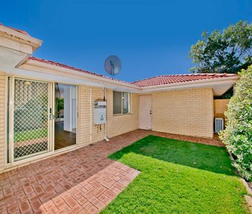 3 bedroom villa in great location - 6 MONTH LEASE - Photo 6