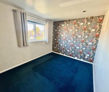 2 bedroom semi-detached house to rent - Photo 2