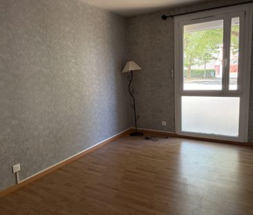 Location Appartement 4 pièces 75m² ROMANS SUR ISERE 26100 - Photo 4
