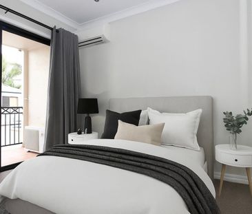 Spacious Wilston Townhouse with Private Courtyard - Photo 6