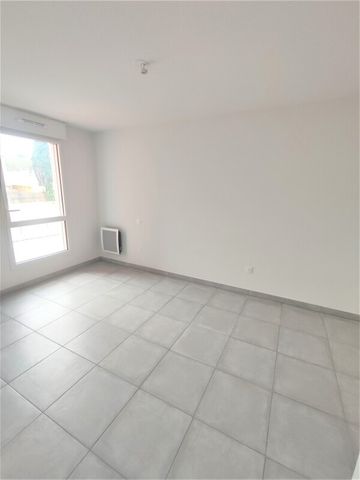 Location Appartement 2 pièces 40m² NIMES 30900 - Photo 4