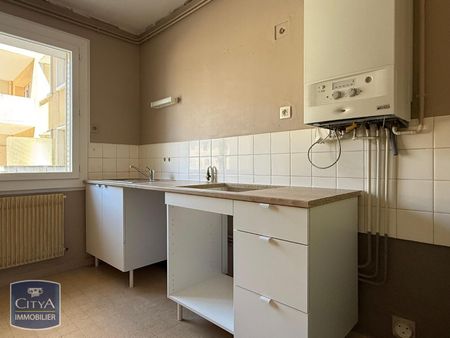 Location Appartement 3 pièces 67m² CHAMBERY 73000 - Photo 2