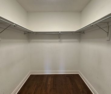 For Lease - 9 Chadburn Crescent, Aurora, Ontario - Photo 4