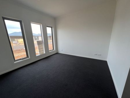 Spacious 4-Bedroom Family Home in Virginia - Photo 3