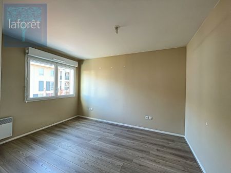 Apartment - Photo 2