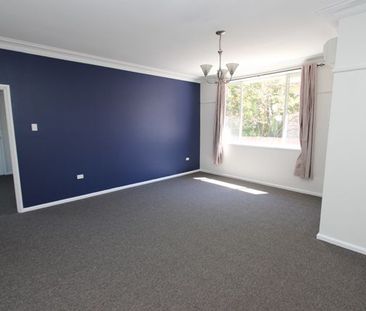 370 Stewart Street, Bathurst, NSW 2795 - Photo 2