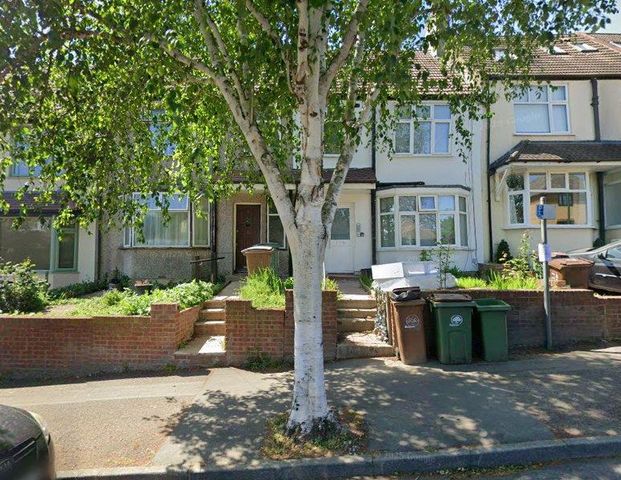 5 Benhill Road, Sutton SM1, London - Photo 1