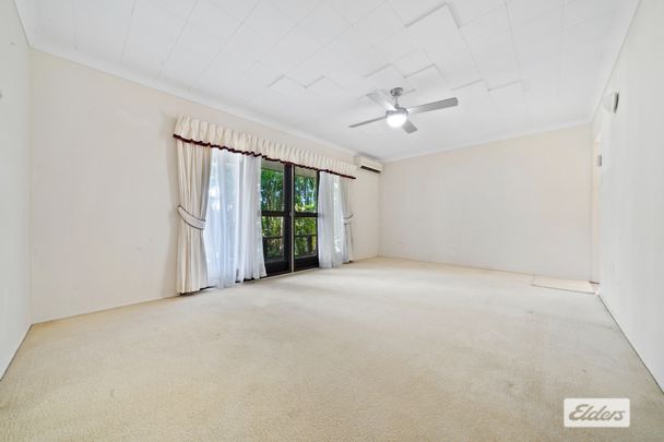 21 Sheridan Crescent - Photo 1