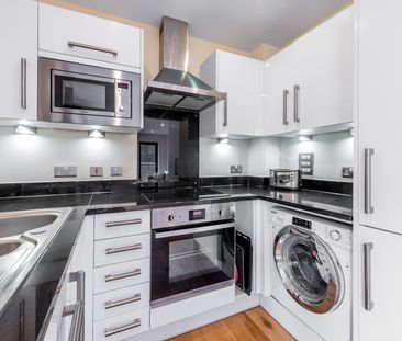 2 Bed Flat, Mercury House, E16 - Photo 5